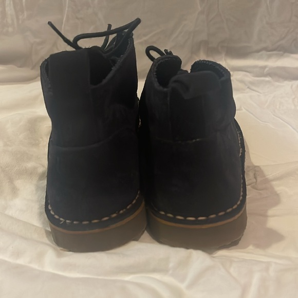 Zara size 32 navy Chukka boot. Approximately a kids size 1. NWOT. - Picture 3 of 5